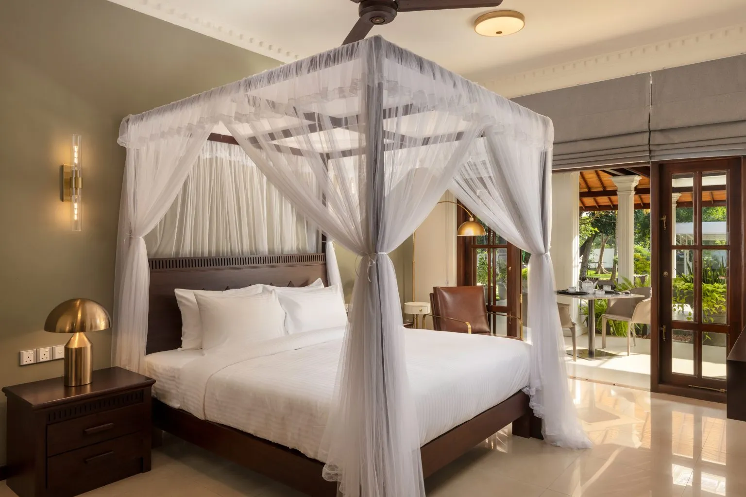 Rooms & Suites